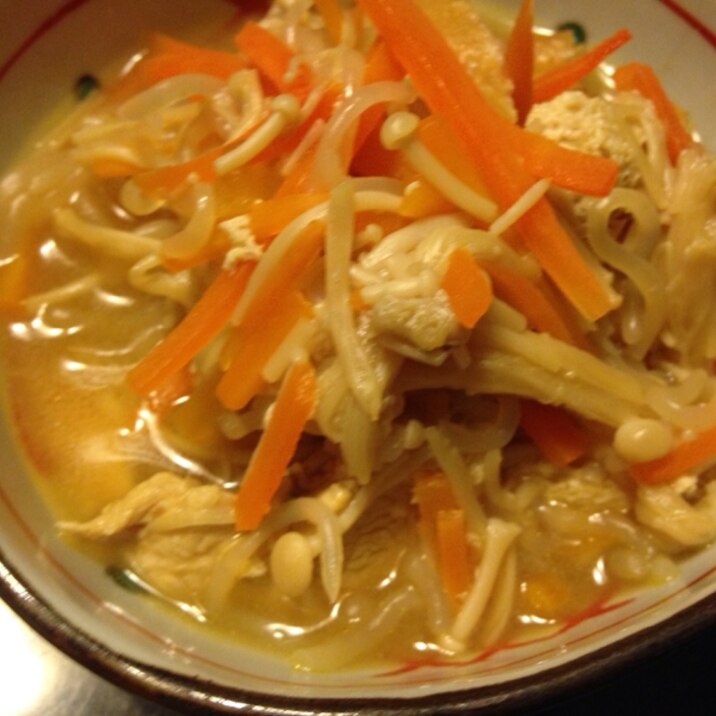 えのきと白滝と油揚げの炒り煮。